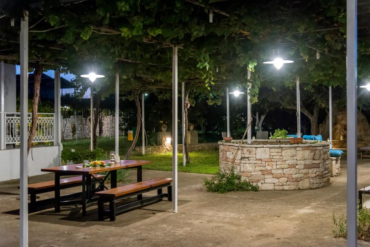 Akroyali Hotel & Villas Messinia Exterior photo