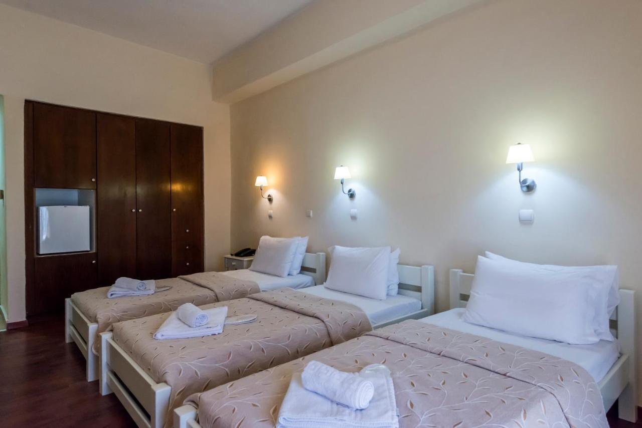 Akroyali Hotel & Villas Messinia Exterior photo