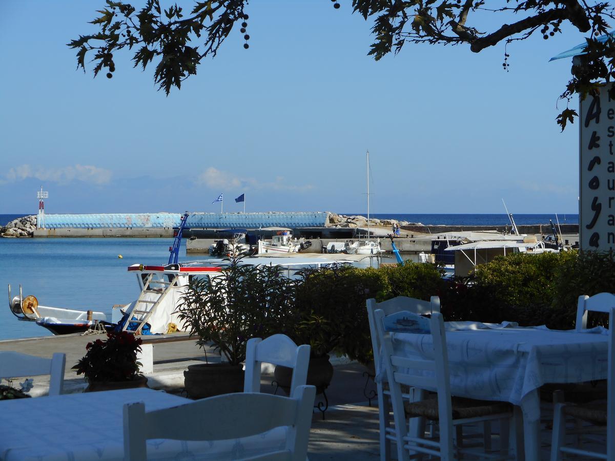 Akroyali Hotel & Villas Messinia Exterior photo